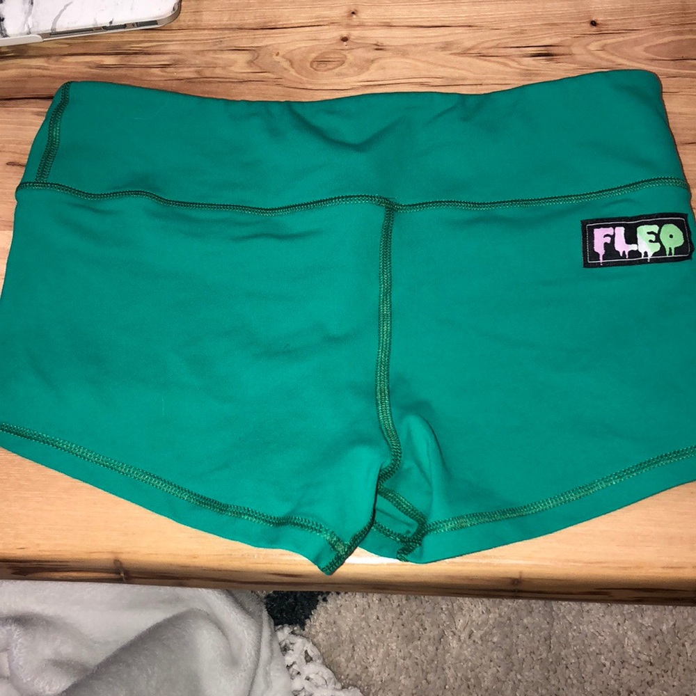 Fleo shorts M